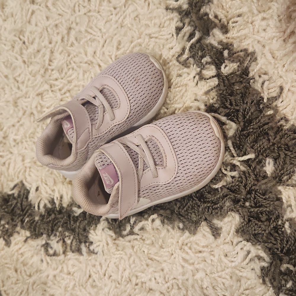 EUC Nike baby Sneakers